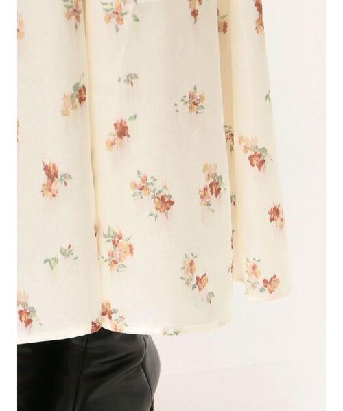 極美品　LAGNAMOON LADYハーフスリーブサテンワンピース（ベージュ） LAGUNAMOON（ラグナムーン） ワンピース 半袖 レーストリム