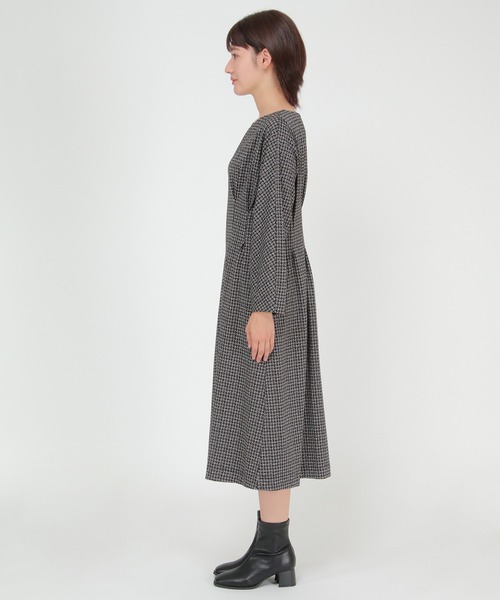 「IKKA LOUNGE」 長袖ワンピース L ネイビー レディース_画像3