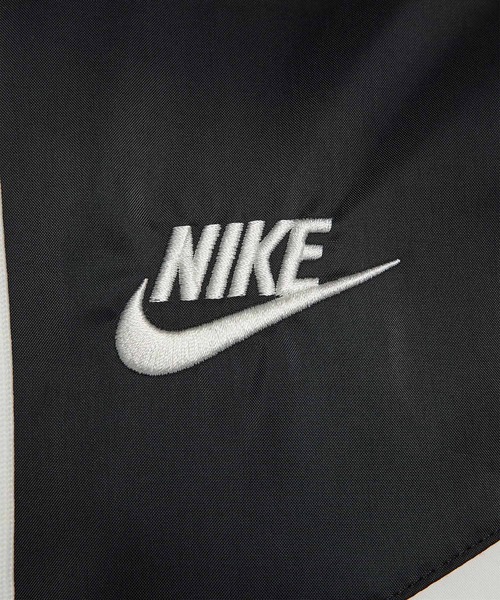 NIKE（ナイキ） ナイロンジャケット ウィンドブレーカー 裏地メッシュ