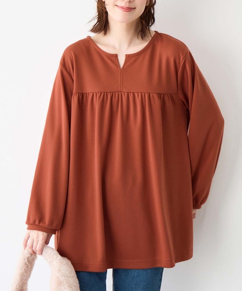 Viola e Viola（ヴィオラ エ ヴィオラ） チュニック なめらかポンチ