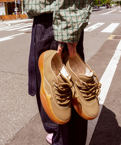 ERL（イーアールエル） スニーカー UNISEX CAMINO LOW SKATE SNEAKERS