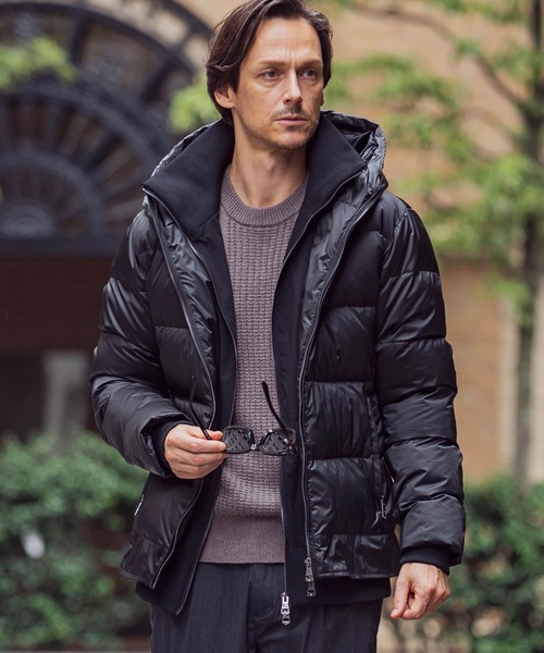 AKM Contemporary（エイケイエムコンテンポラリー） ダウンジャケット