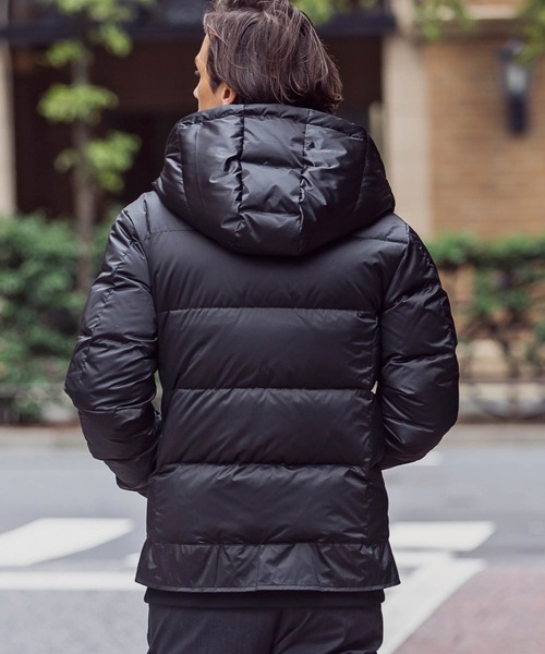 AKM Contemporary（エイケイエムコンテンポラリー） ダウンジャケット