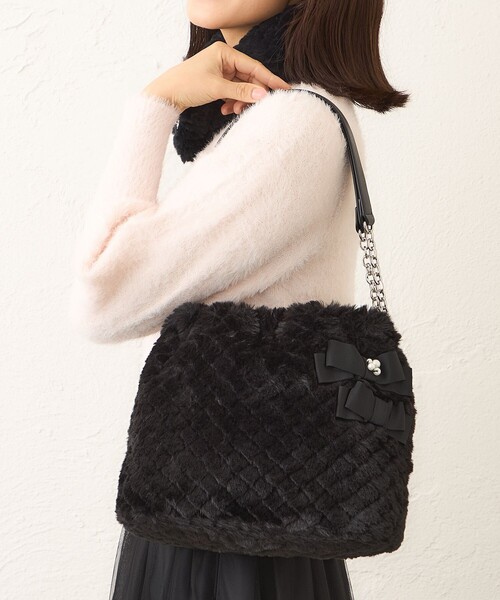 TO BE CHIC（トゥー ビー シック） ショルダーバッグ バッグ ダイヤ柄 