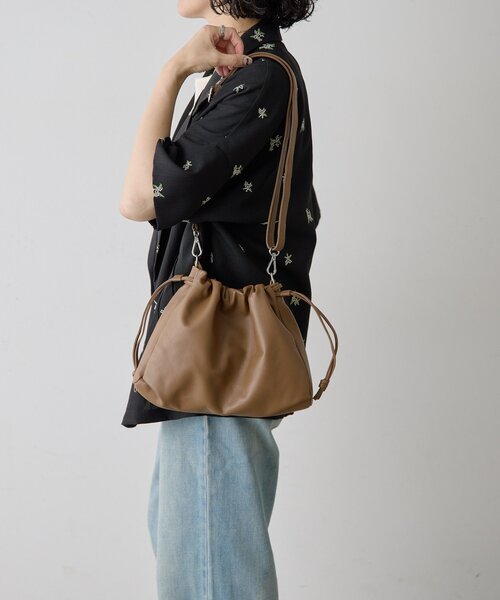ear PAPILLONNER（イア パピヨネ） ショルダーバッグ バッグ レザー
