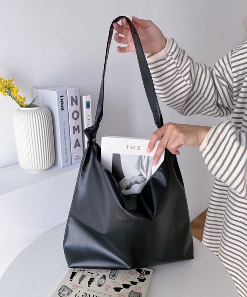 トートバッグ 「A4サイズ収納可」ノットハンドル PU レディース