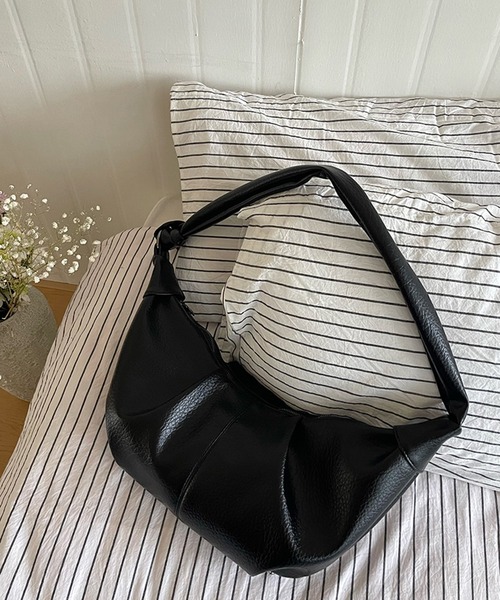 folka.（フォルカ） ショルダーバッグ バッグ 8B38 ノットデザイン