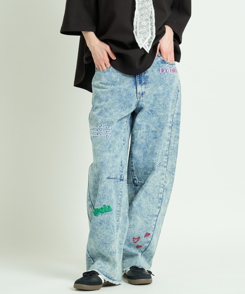 A.D.C.L. ジーンズ デニム デニムパンツ 刺繍入り バレルシルエット