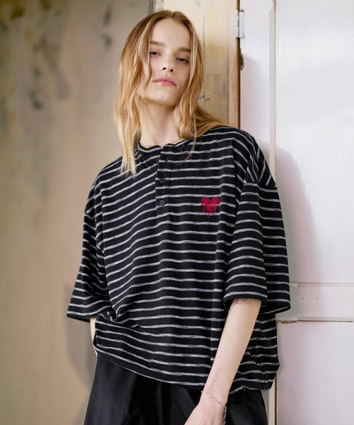 ROCHEM（ローシェン） ヘンリーネック tシャツ ハートロゴ刺繍半袖
