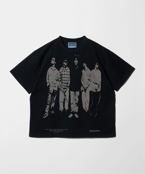 PLEASURES（プレジャーズ） tシャツ × oasis」DEFINITELY Tシャツ