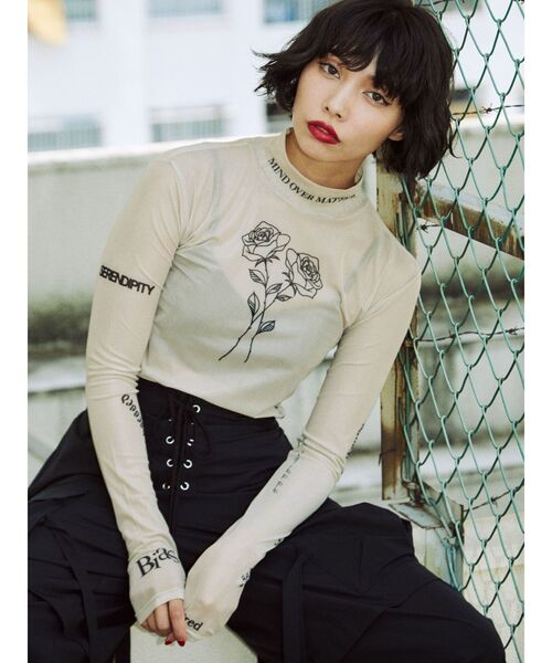 jouetie（ジュエティ） tシャツ Tシャツ tattooシアートップス