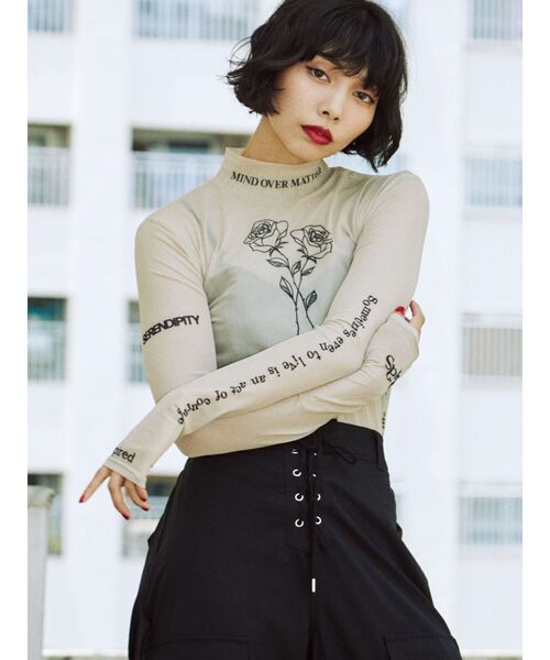 jouetie（ジュエティ） tシャツ Tシャツ tattooシアートップス