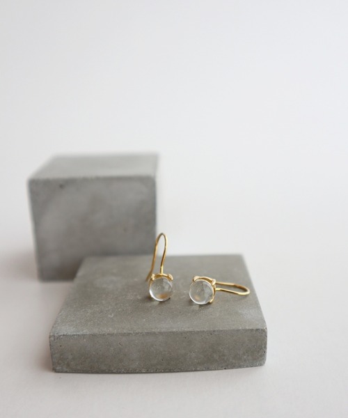 sobi jewelry ガラスフープピアス sorte│ガラス×ゴールドフープピアス sgj-011sq-ci-tr - Piu di