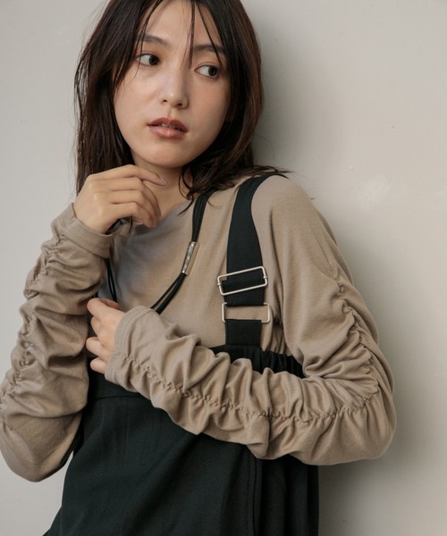 tシャツ AGAWD シャーリングスリーブトップス　 レディース