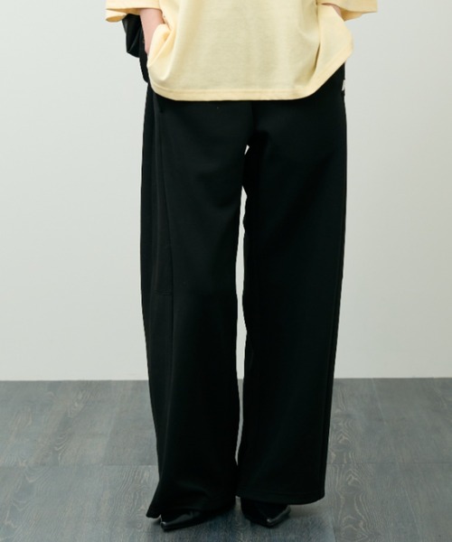 A.D.C.L. スウェットパンツ ジャージ バレルシルエット ポンチ