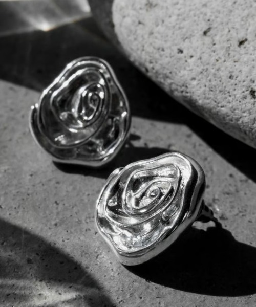 ピアス ローズ ラージ ピアス / Rose large pierce レディースの画像