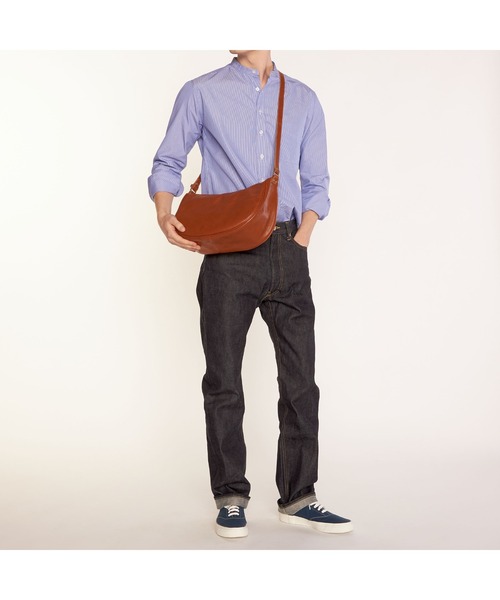 IL BISONTE イルビゾンテ ショルダーバッグ ファスナー メッセンジャー IL BISONTE（イルビゾンテ） ショルダーバッグ バッグ IL BISONTE