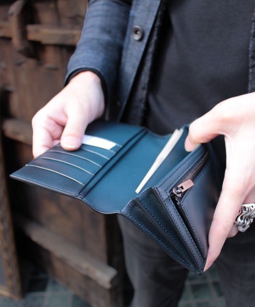 最終値下げ、ユハク yuhaku長財布　青　ブルー yuhaku - かぶせ長財布 / ブルー | BRYAN