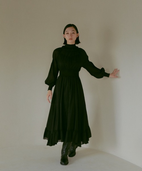 CASA FLINE（カーサフライン） ワンピース ハイネックタックドレス