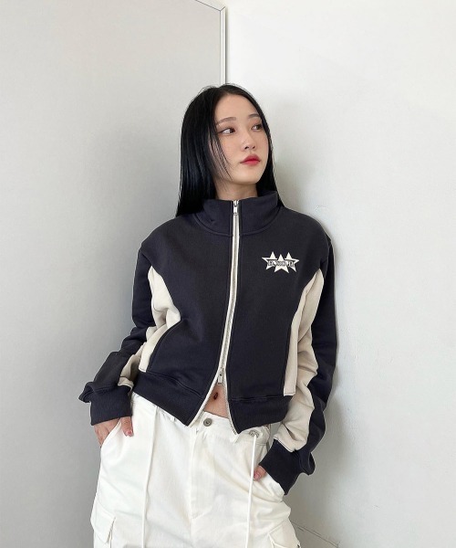 【d.i.a.】メタリックゴールドロゴ 2WAYジャージ ブラック d.i.a.】メタリックゴールドロゴ 2WAYジャージ ブラック