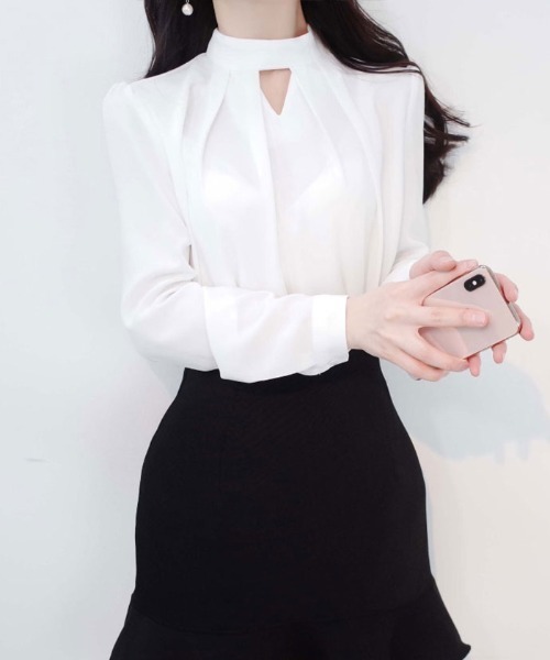 シャツ ブラウス スリットネック ピンタック入り オフィスブラウス 