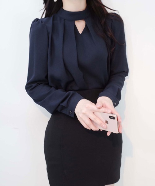 シャツ ブラウス スリットネック ピンタック入り オフィスブラウス 