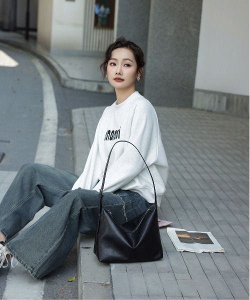 ショルダーバッグ バッグ 「 NiiNa / ニーナ 」高品質牛革ソフトレザー