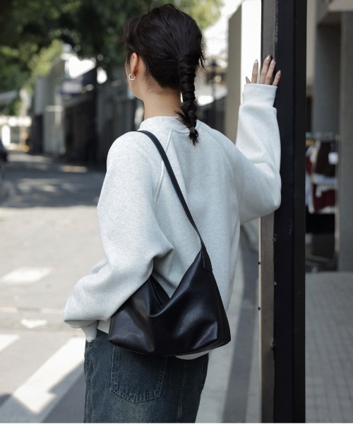 ショルダーバッグ バッグ 「 NiiNa / ニーナ 」高品質牛革ソフトレザー