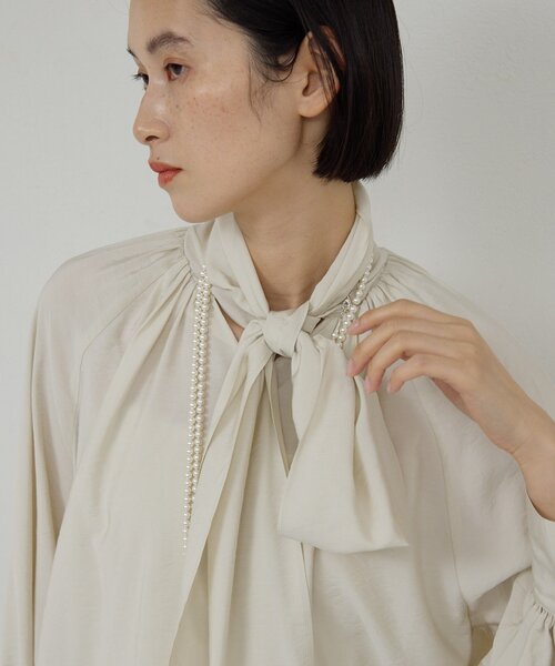 11極美品 GALLARDAGALANTE コットンシルクボウタイブラウス 白 11極美品 GALLARDAGALANTE コットンシルクボウタイブラウス 白｜Yahoo