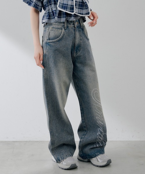 continuer de NICE CLAUP ジーンズ デニム デニムパンツ キラキラロゴ