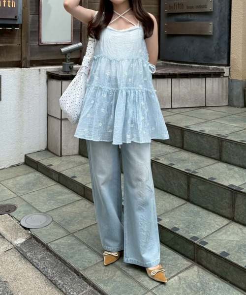 continuer de NICE CLAUP ジーンズ デニム デニムパンツ キラキラロゴ
