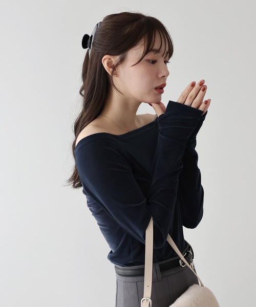 BLUEEAST（ブルーイースト） tシャツ ベロアオフショルTシャツ