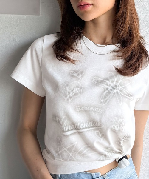 tシャツ 「mily bilet」大人可愛い最旬プリント柄。スプレーライクプリントコンパクトTシャツ（半袖） レディース | mily bilet