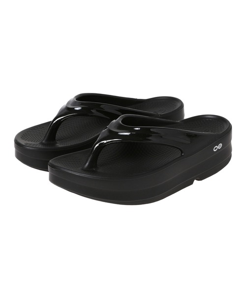 OOFOS（ウーフォス） ウーメガ 厚底 サンダル OOFOS OOmega-Black