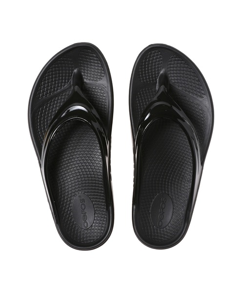 OOFOS（ウーフォス） ウーメガ 厚底 サンダル OOFOS OOmega-Black