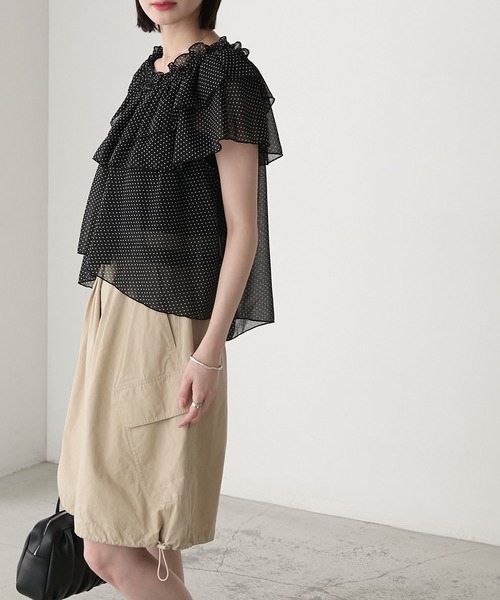 フリルスリーブのゴージャスなロングショール　ブラック 4280075_L.jpg