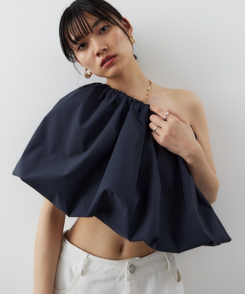 HANNE ブラウス シャツ アシンメトリーヘムバルーントップス 