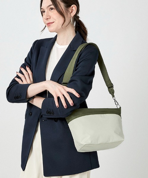 「LeSportsac」 ショルダーバッグ FREE シルバー レディース