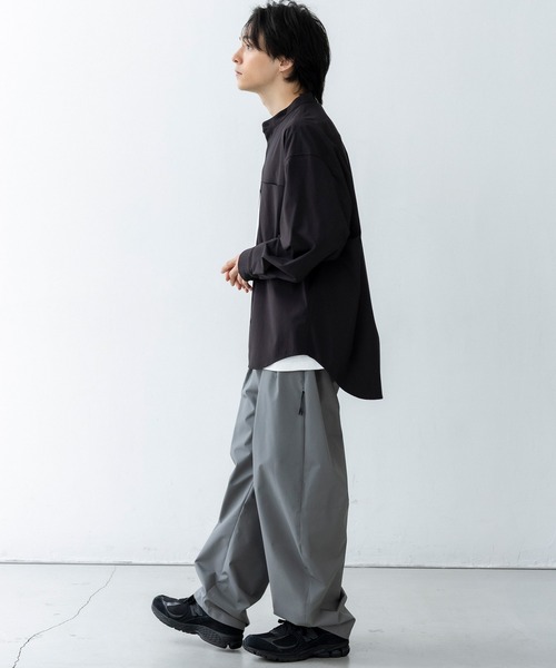 シャツ +phenix(プラスフェニックス)SEAM POCKET BAND COLLAR SHIRT / シームポケット バンドカラーシャツ メンズの画像