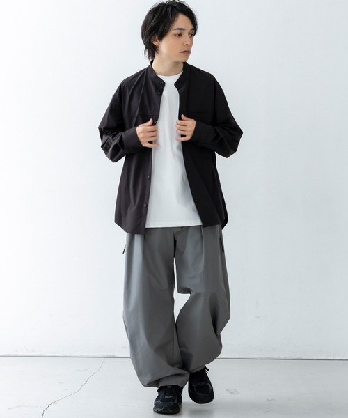 シャツ +phenix(プラスフェニックス)SEAM POCKET BAND COLLAR SHIRT / シームポケット バンドカラーシャツ メンズの画像