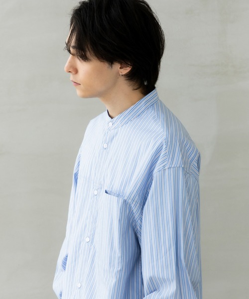 シャツ +phenix(プラスフェニックス)SEAM POCKET BAND COLLAR SHIRT / シームポケット バンドカラーシャツ メンズの画像