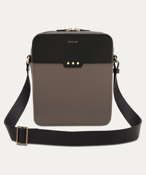 CULLNI（クルニ） ショルダーバッグ Square leather shoulder bag