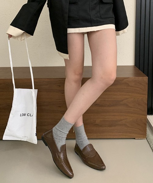 COCOMOMO ローファー シンプルで大人っぽい フラットローファー