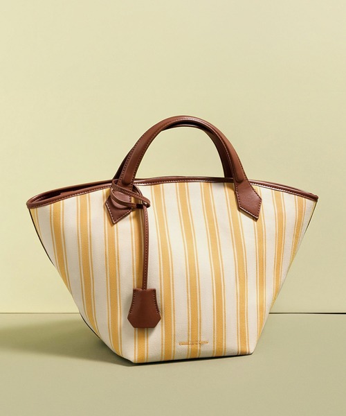 CHARLES ＆ KEITH（チャールズ&キース） トートバッグ Ivanna ラージ