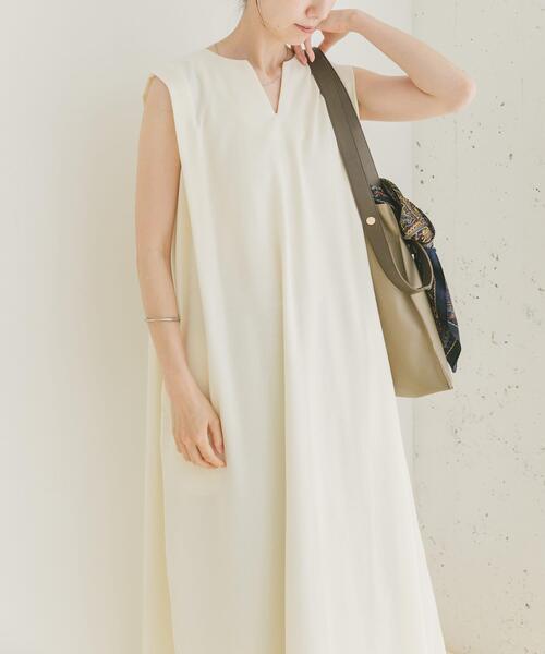 「ITEMS URBANRESEARCH」 ノースリーブワンピース FREE オフホワイト レディース_画像2