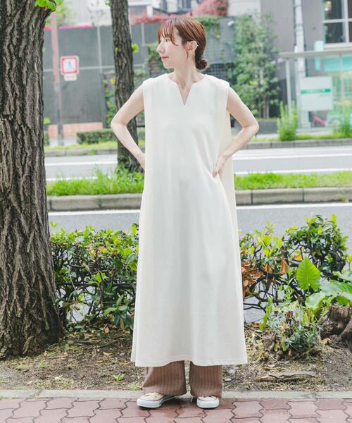 「ITEMS URBANRESEARCH」 ノースリーブワンピース FREE オフホワイト レディース_画像8
