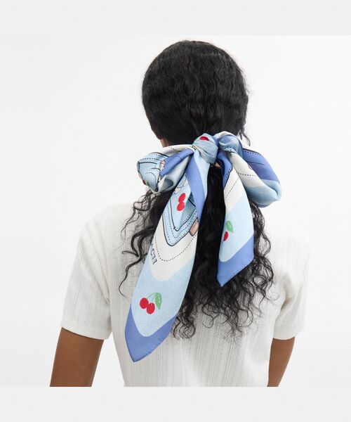 COACH（コーチ） スカーフ バンダナ タビー チェリー プリント シルク