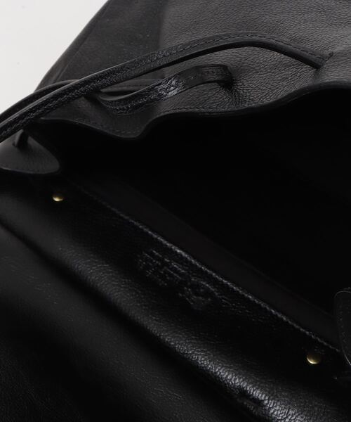 IL BISONTE（イルビゾンテ） デイバック リュック IL BISONTE