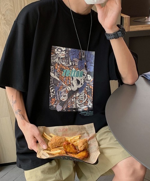 Dim Moire スカルプリント Tシャツ Dim Moire スカルプリント Tシャツ - メルカリ