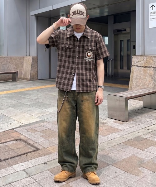 SPINNS（スピンズ） ワイドパンツ ジーンズ フェード加工ダブルニー